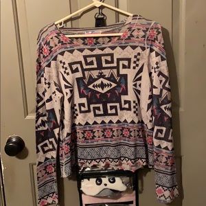 Thin patterned sweater